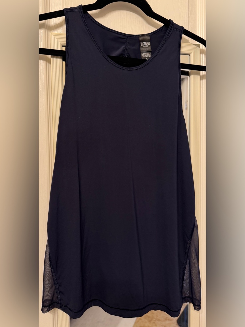Workout tank top